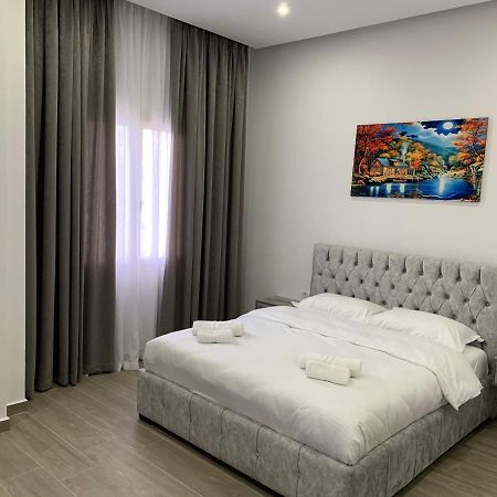 Hotel Restaurant Deso Shijak Zewnętrze zdjęcie