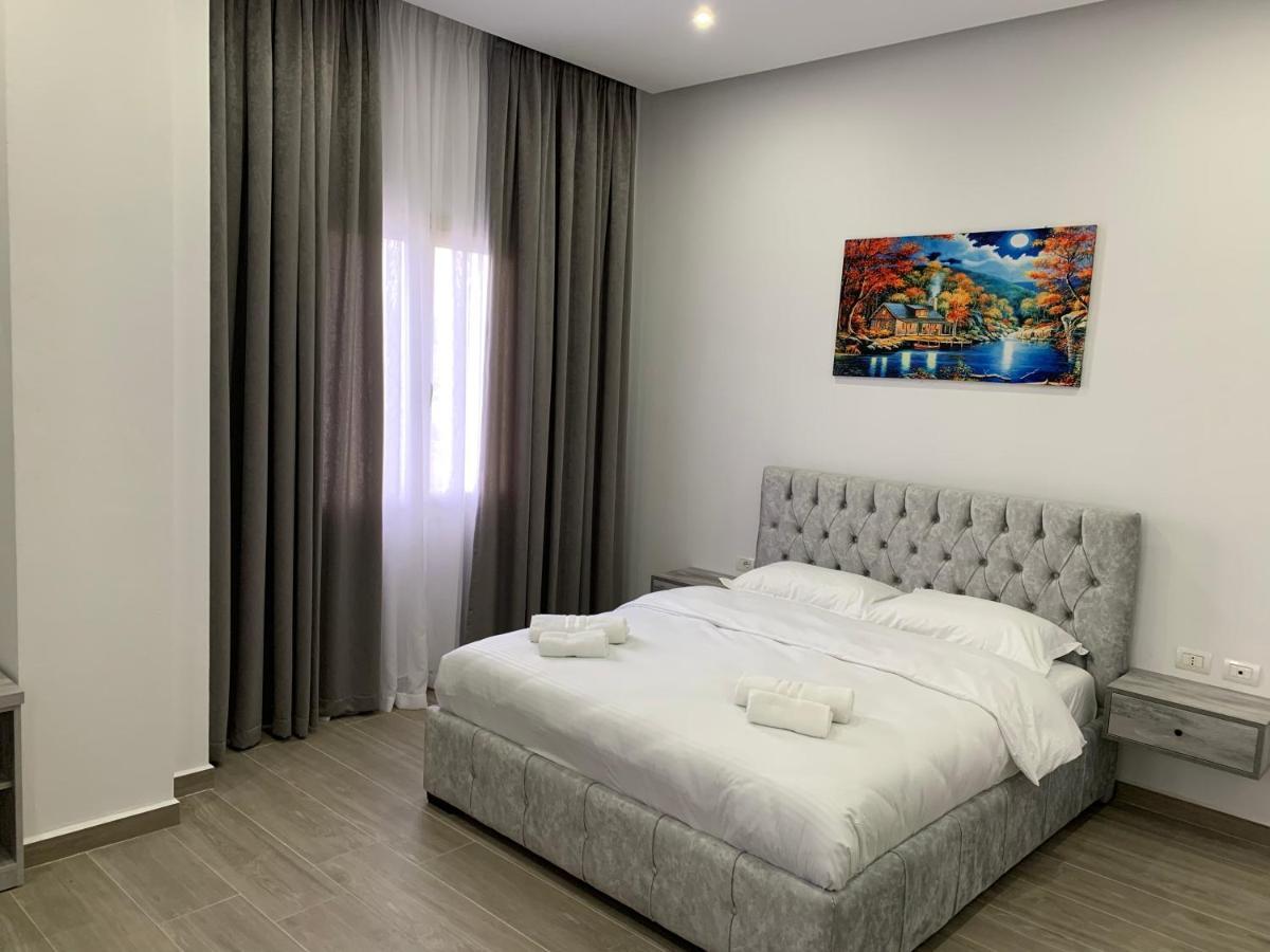 Hotel Restaurant Deso Shijak Zewnętrze zdjęcie