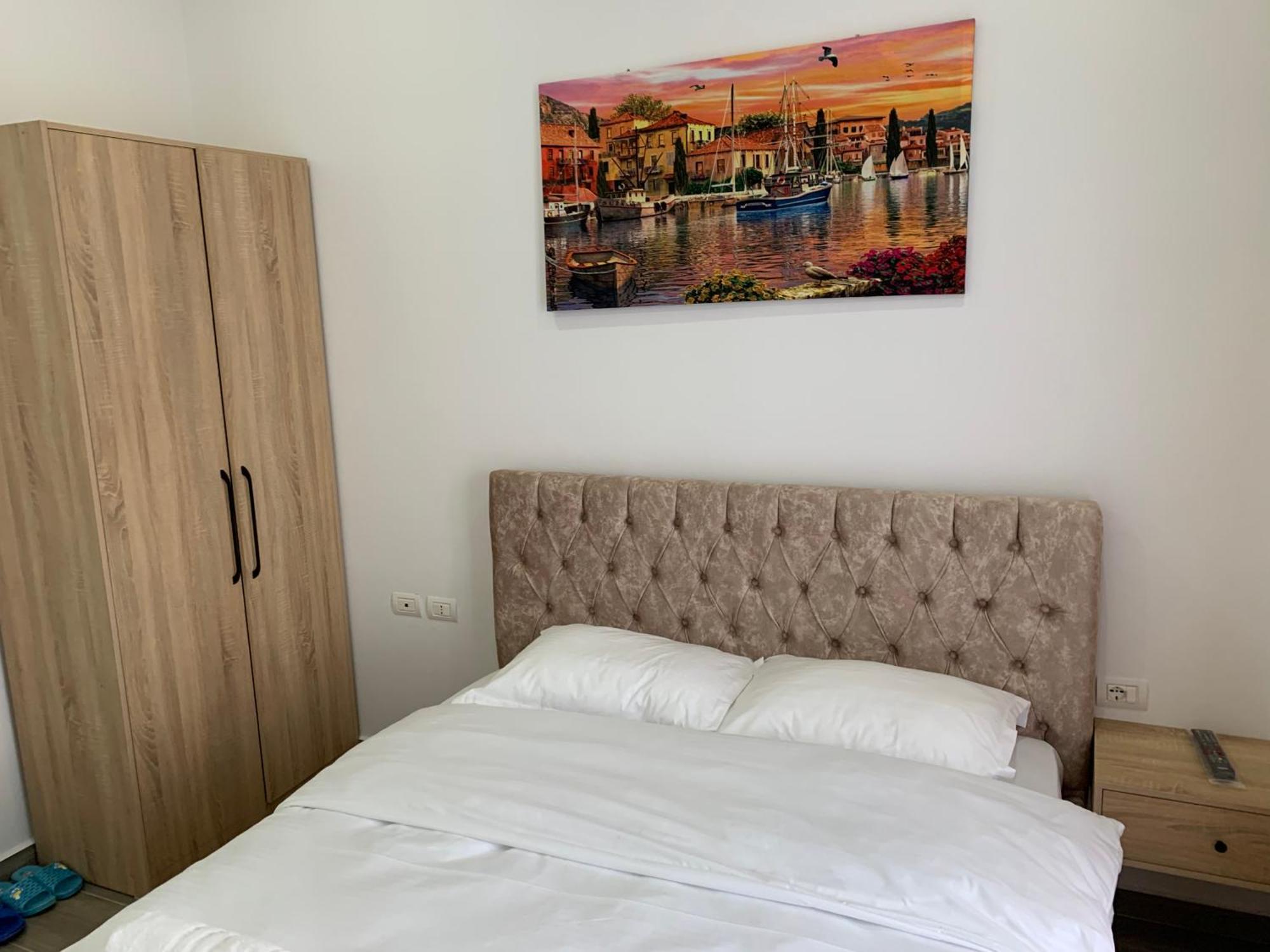 Hotel Restaurant Deso Shijak Zewnętrze zdjęcie