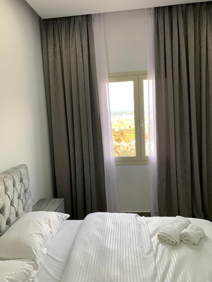 Hotel Restaurant Deso Shijak Zewnętrze zdjęcie