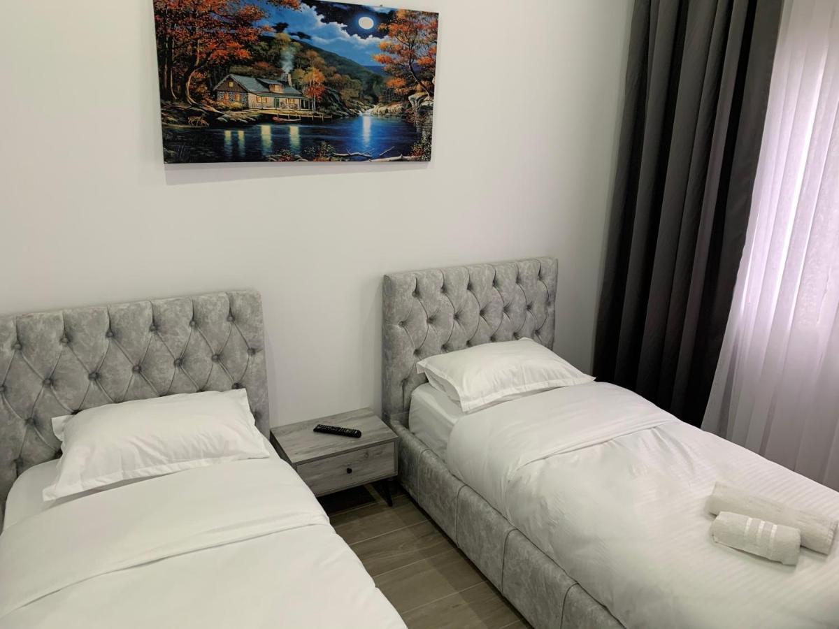Hotel Restaurant Deso Shijak Zewnętrze zdjęcie