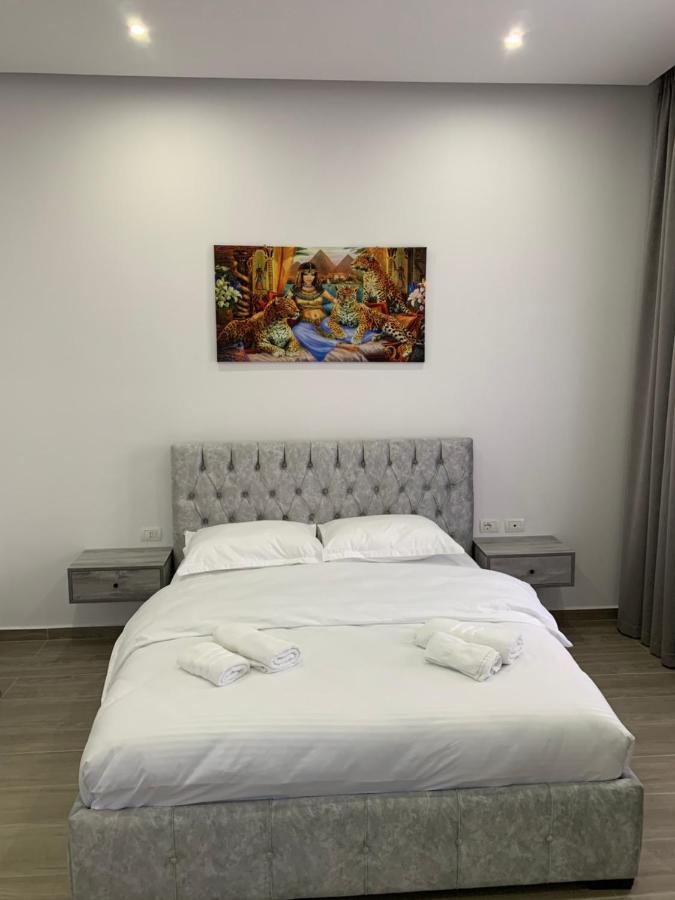 Hotel Restaurant Deso Shijak Zewnętrze zdjęcie