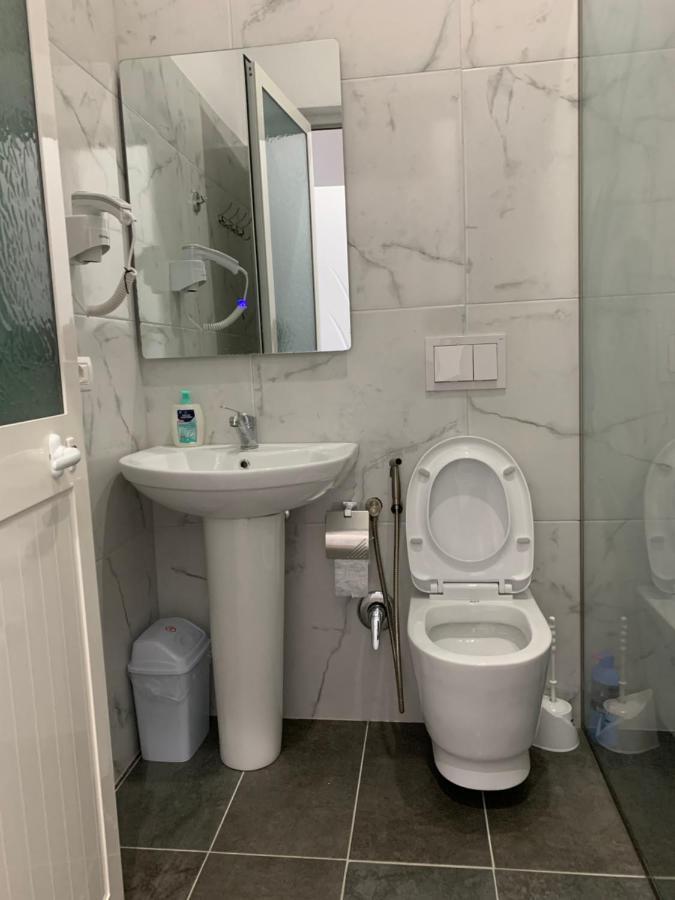 Hotel Restaurant Deso Shijak Zewnętrze zdjęcie